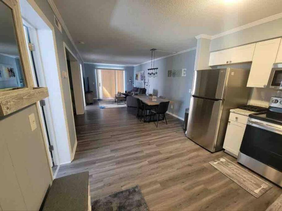 2022 Renovated 2-Bdrm Cozy, Lovely Condo W/Parking! Гілтон-Гед-Айленд Екстер'єр фото