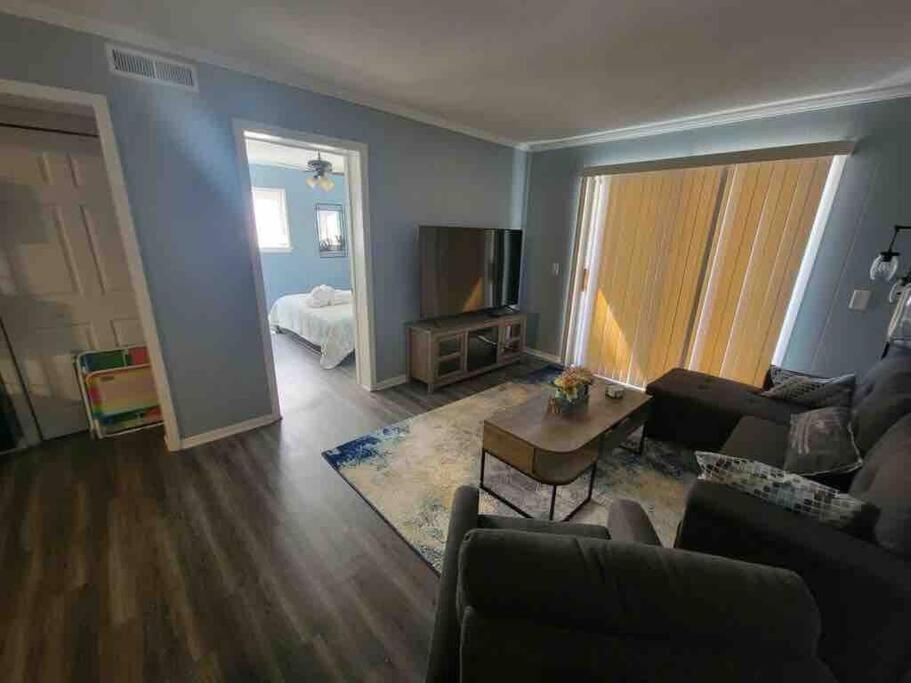 2022 Renovated 2-Bdrm Cozy, Lovely Condo W/Parking! Гілтон-Гед-Айленд Екстер'єр фото