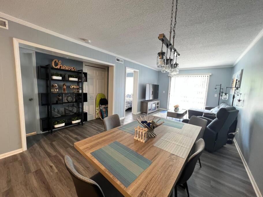 2022 Renovated 2-Bdrm Cozy, Lovely Condo W/Parking! Гілтон-Гед-Айленд Екстер'єр фото