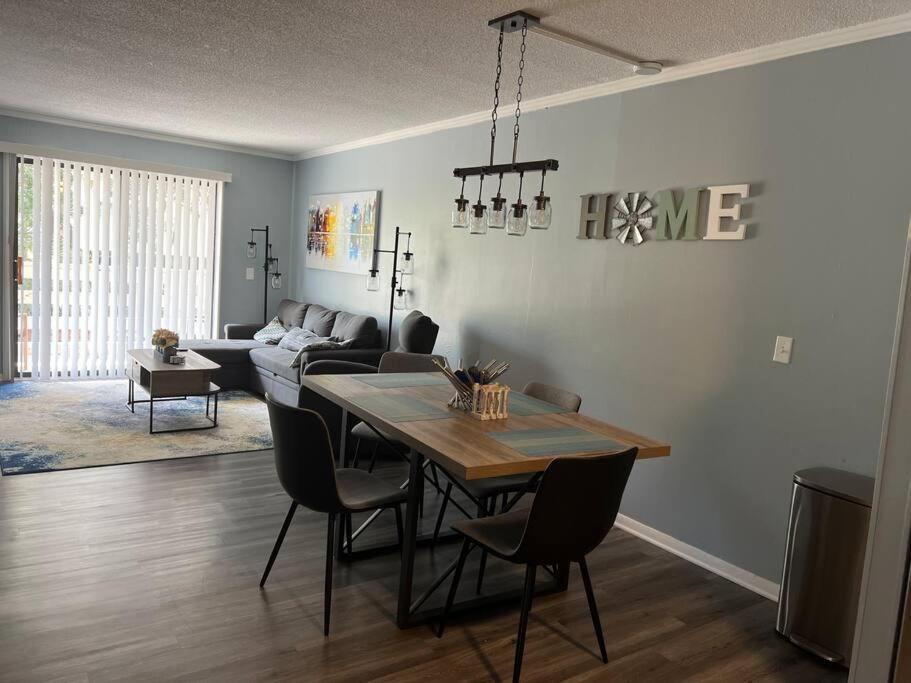 2022 Renovated 2-Bdrm Cozy, Lovely Condo W/Parking! Гілтон-Гед-Айленд Екстер'єр фото