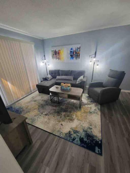 2022 Renovated 2-Bdrm Cozy, Lovely Condo W/Parking! Гілтон-Гед-Айленд Екстер'єр фото